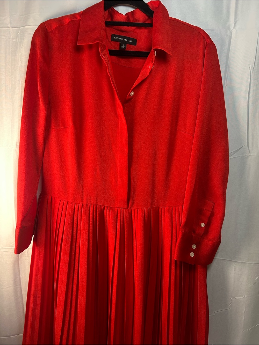 Banana Republic Vibrant Red Long-Sleeve Pleated Dhirt Dress